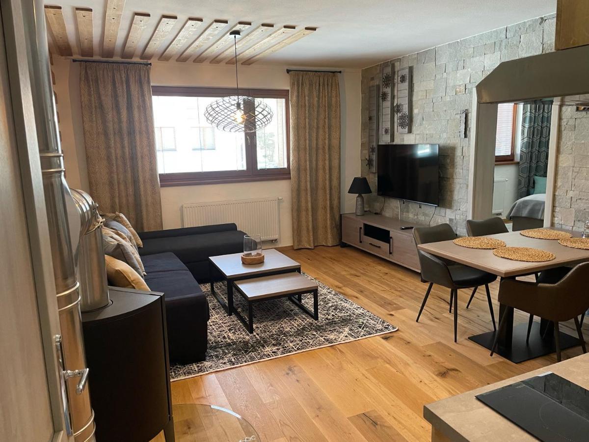 Apartman Stella Mýto pod Ďumbierom Екстериор снимка